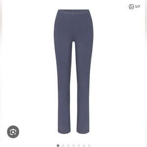 SKIMS Outdoor Leggings Split Hem